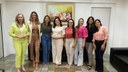 Procuradoria da Mulher da CMA participa de reunião em delegacia especializada em violência contra a mulher Procuradoria da Mulher da CMA participa de reunião em delegacia especializada em violência contra a mulher